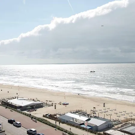 Beach&sea View Apartment