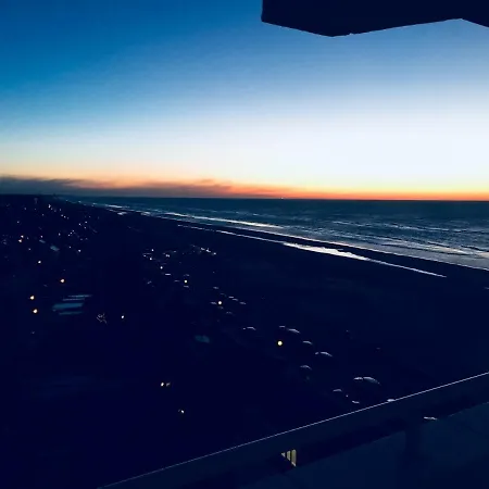 Beach&sea View Apartment *